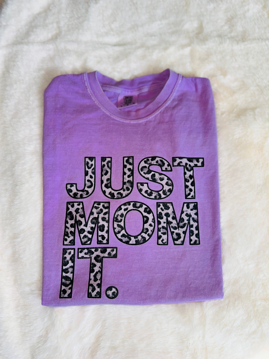 Just Mom It Leopard Graphic Tee